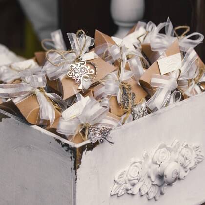 CONFETTI BOMBONIERE E ACCESSORI
